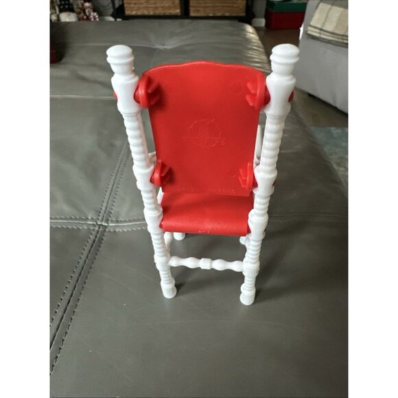 Elf on The Shelf Plastic Doll Chair Red and White Accessories - Picture 3 of 6